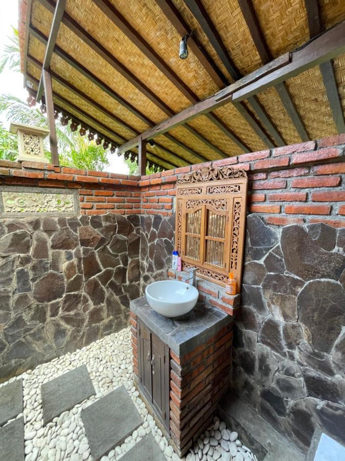 Villa Bantes Mps Kubutambahan  Exterior photo